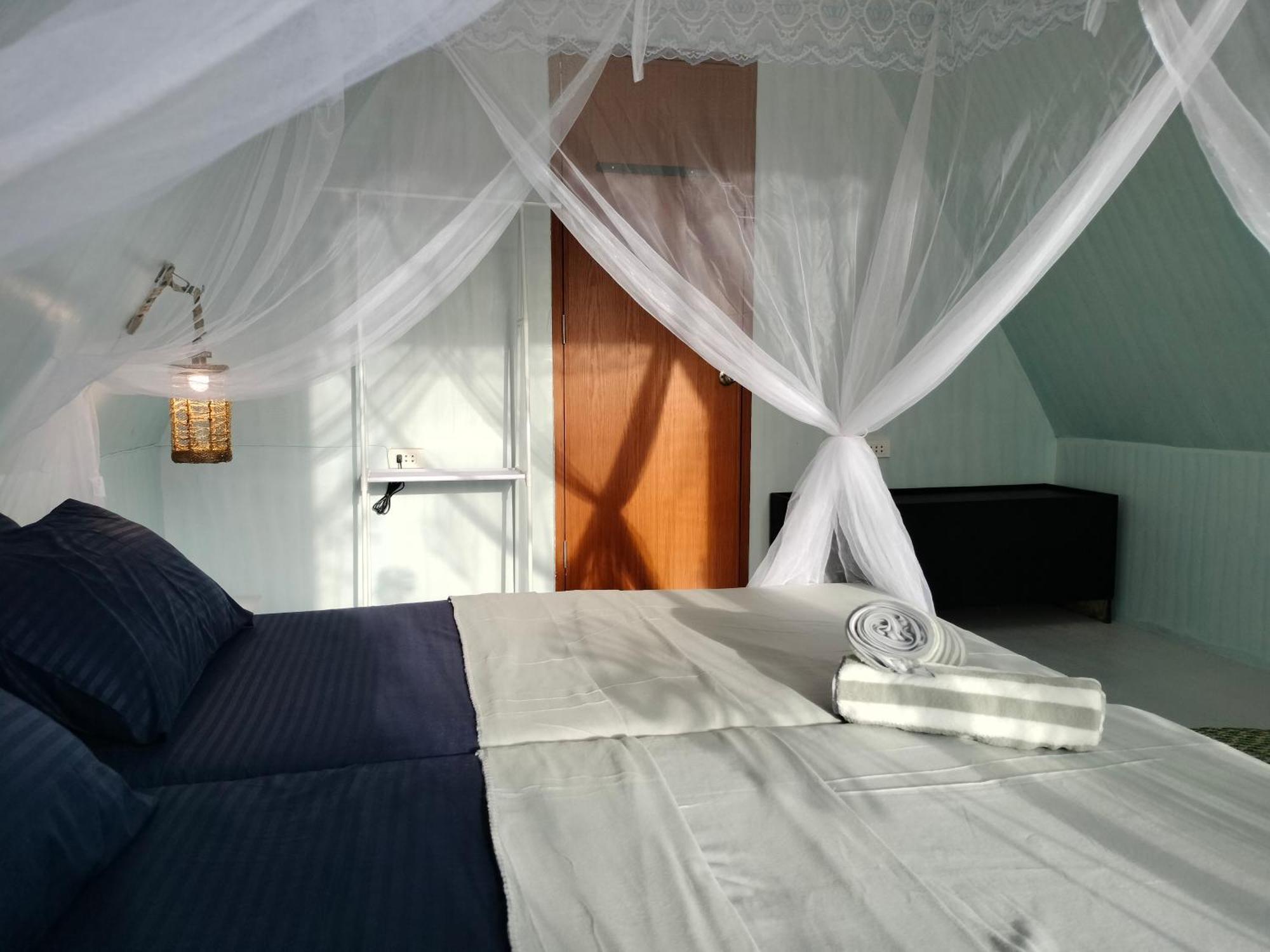 Riu Del Mar Hostel Dauis Eksteriør billede